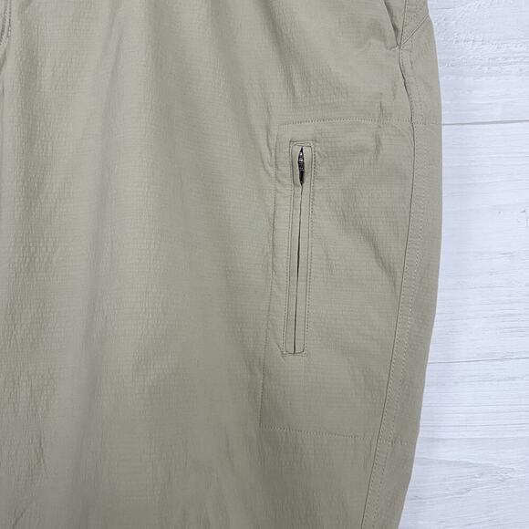 Athleta Trekkie Utility‎ Cargo Pants Plus Size 26 Beige Hiking Outdoor Gorpcore - Picture 4 of 16